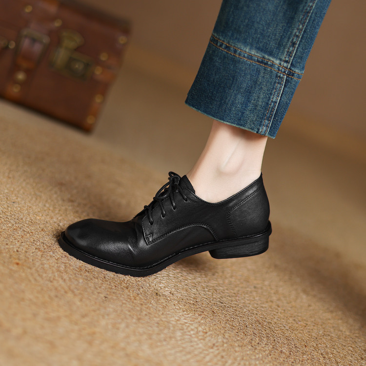 Deep Mouth Low Heel Round Toe Women's Shoes in Genuine Leather