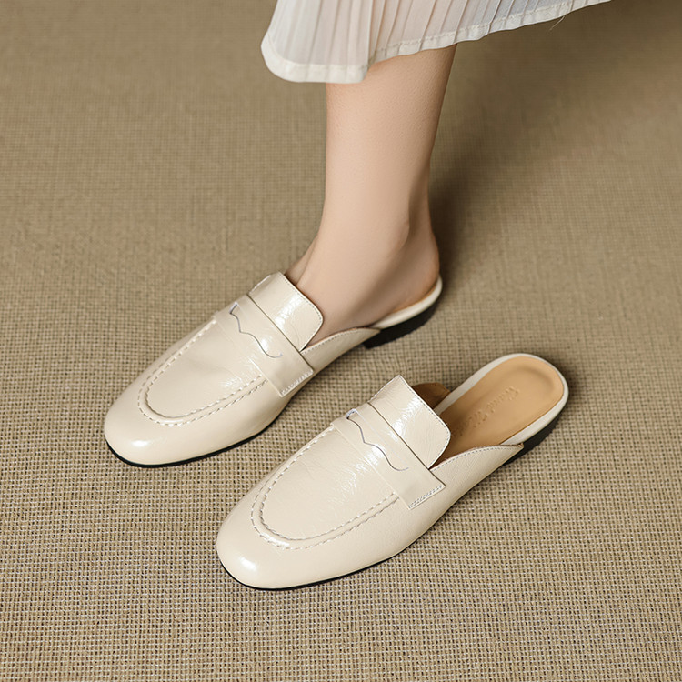Women's Leather Closed Toe Slippers with Chunky Mid Heel - Style e.html